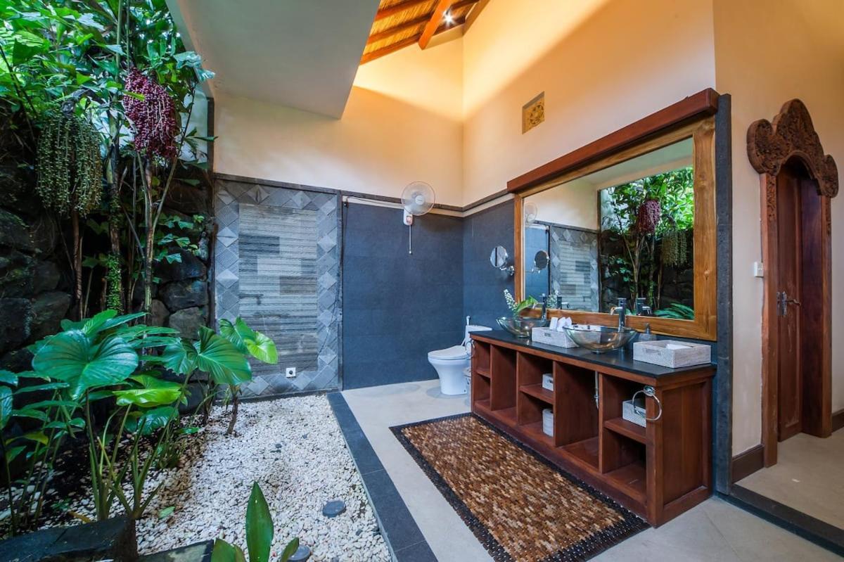 Luxury 3Br Infinity Jungle View Aashaya Villa Ubud Exterior foto