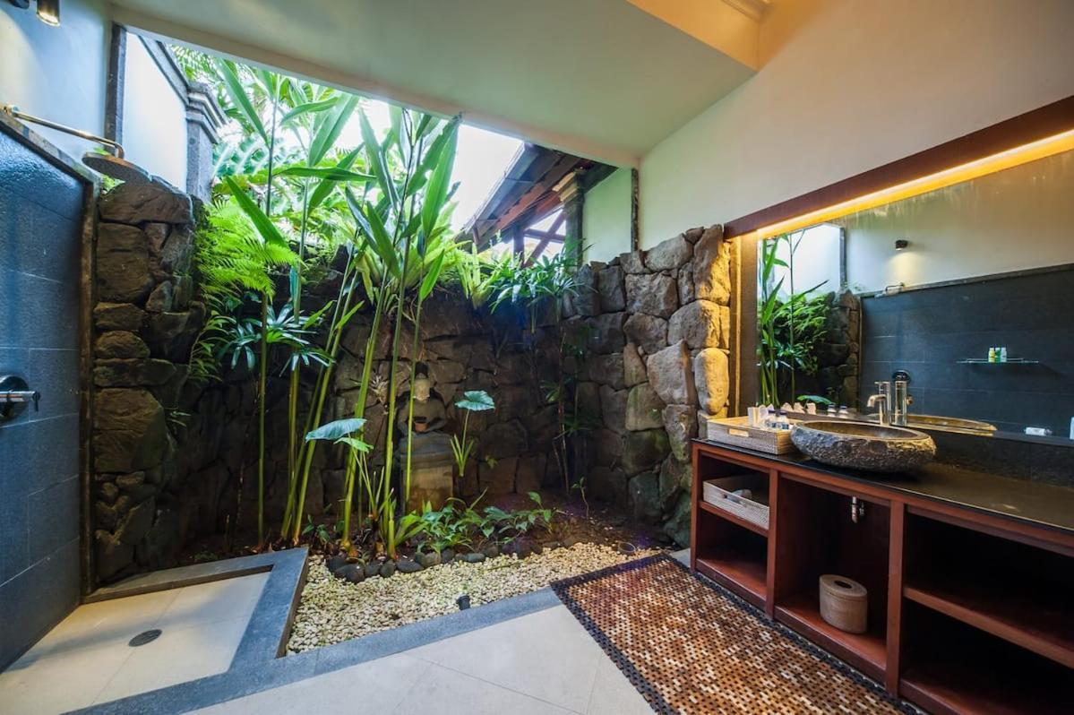 Luxury 3Br Infinity Jungle View Aashaya Villa Ubud Exterior foto